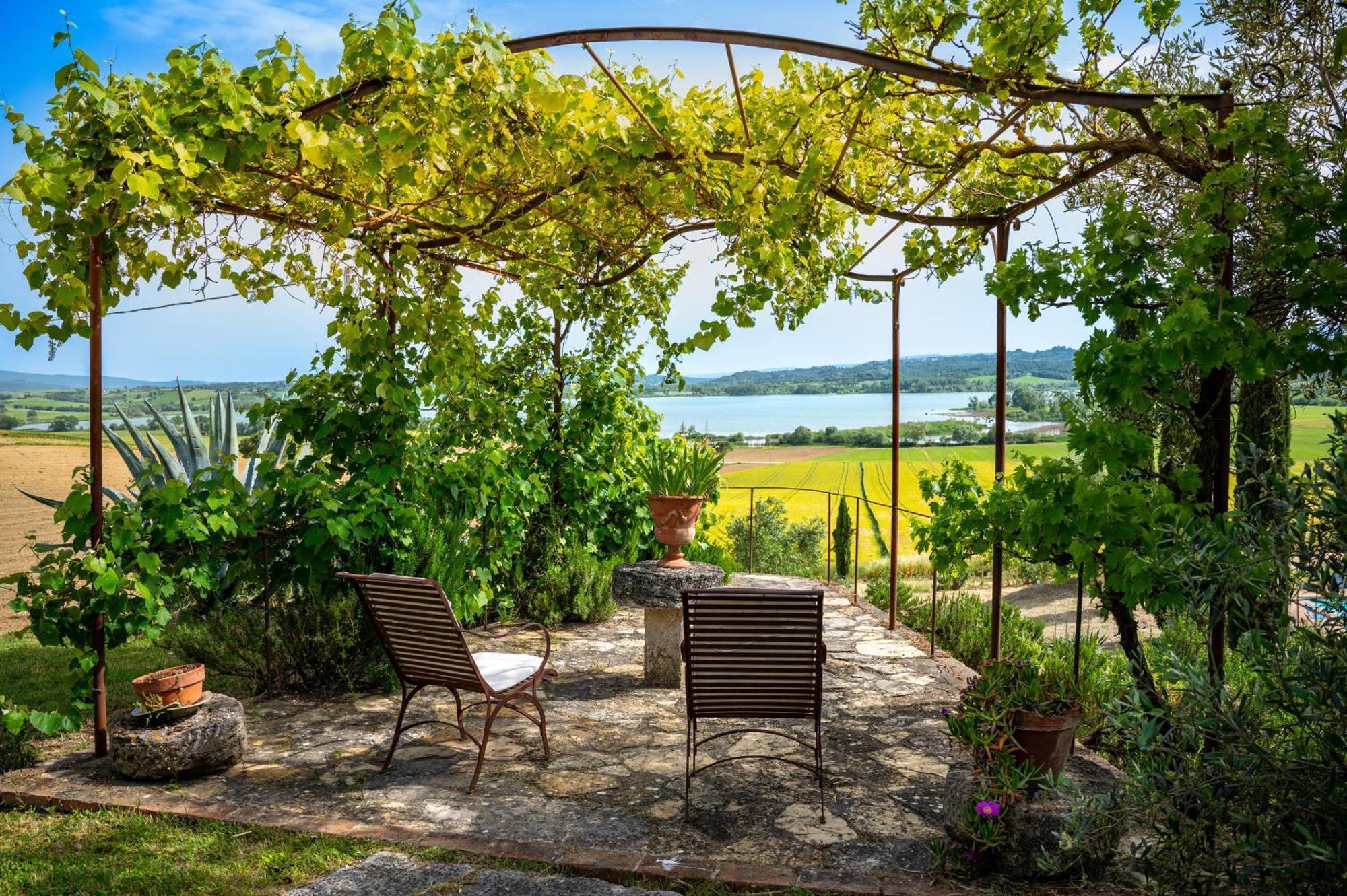 Agriturismo Poggio Antico Binami Bagian luar foto