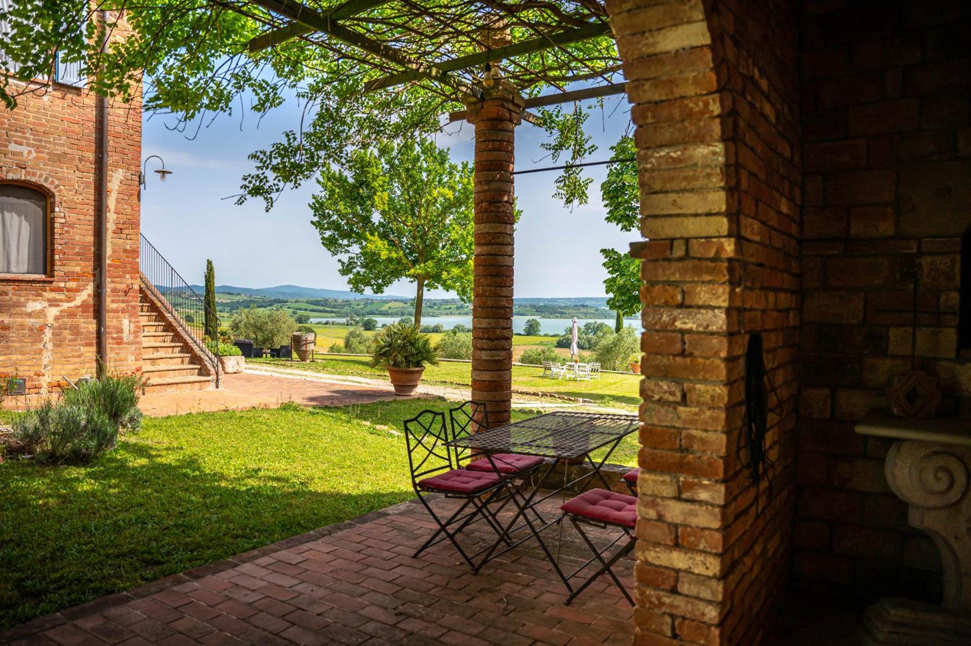 Agriturismo Poggio Antico Binami Bagian luar foto
