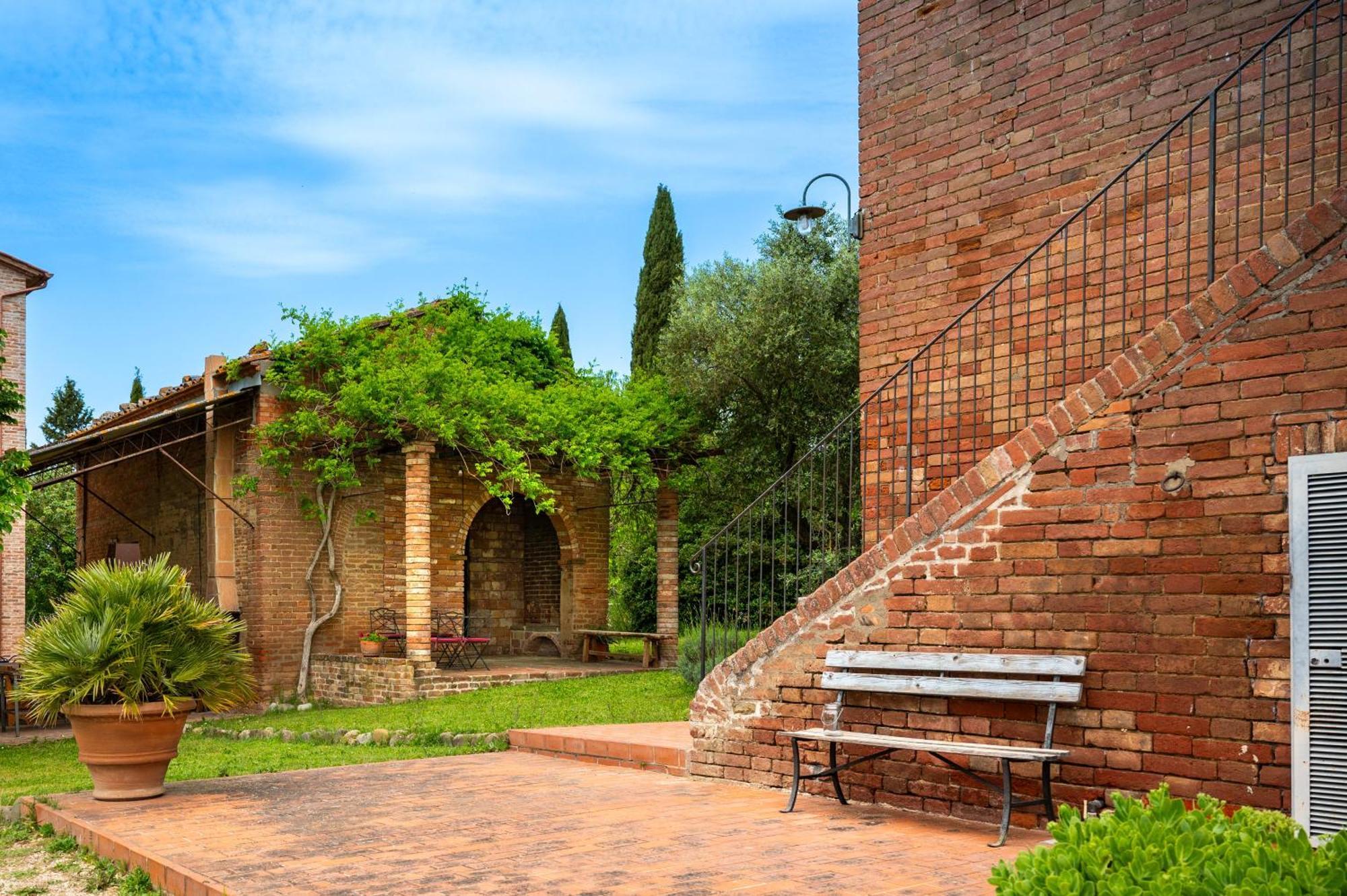 Agriturismo Poggio Antico Binami Bagian luar foto